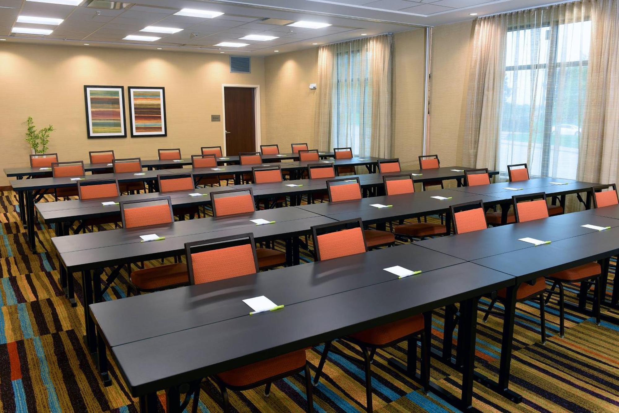 Fairfield & By Marriott West Omaha