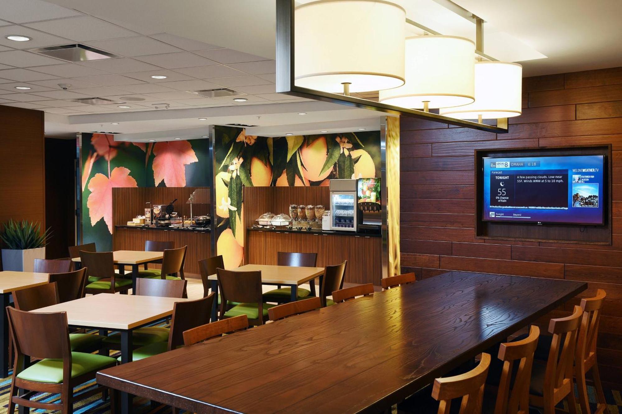 Fairfield & By Marriott West Hotel 3*