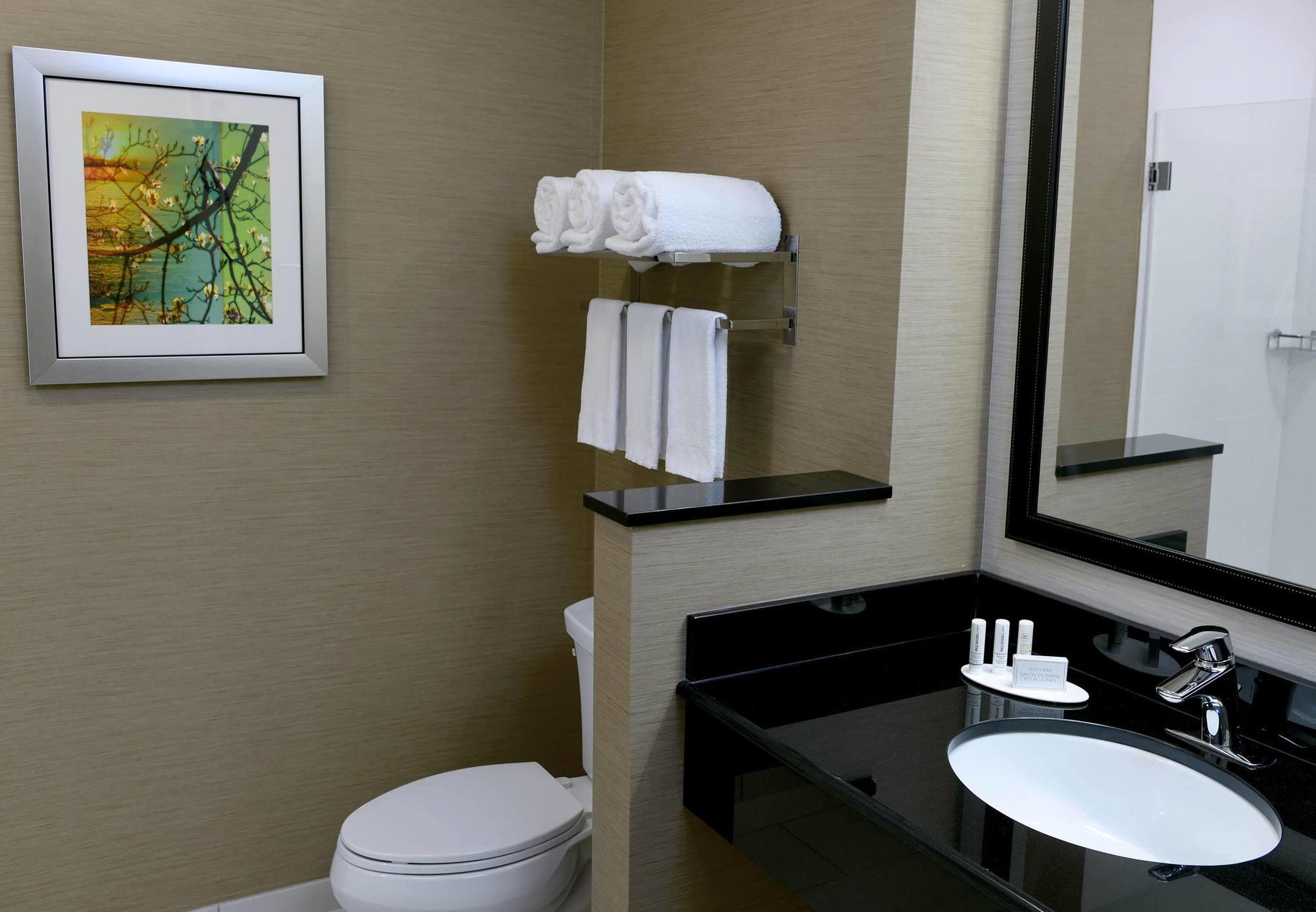 Hotel Fairfield Inn & Suites By Marriott Omaha West 3*