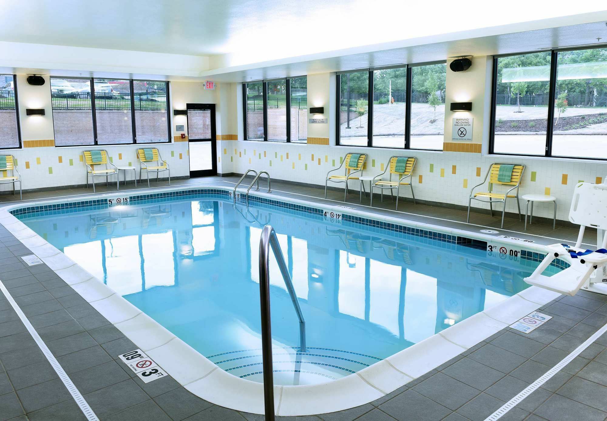 Fairfield & By Marriott West Hotel